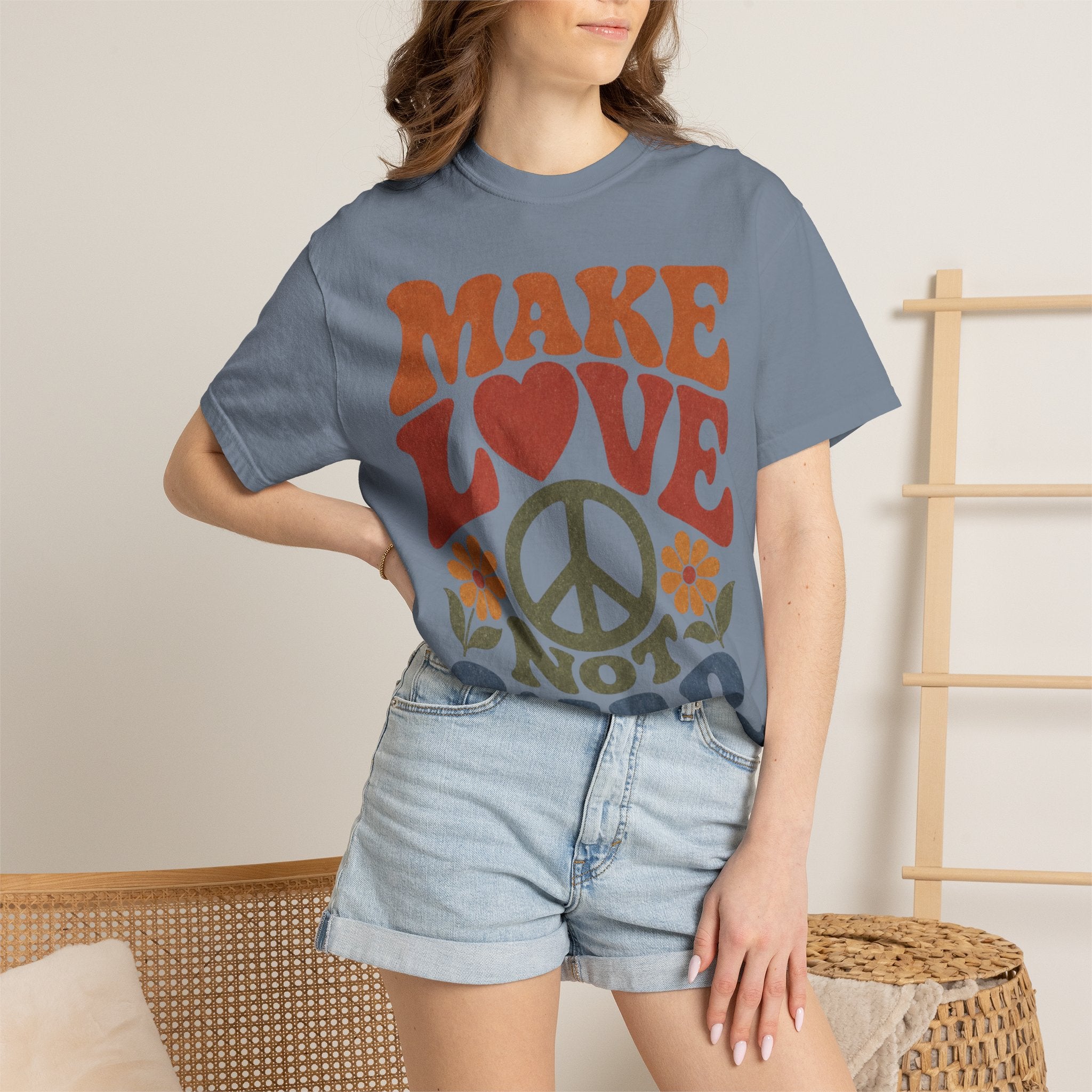 Make Love Not War Retro T-Shirt